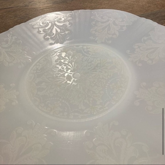 Vintage Macbeth Evans Depression Glass Monax White American Sweetheart 12" Plate - Picture 6 of 7